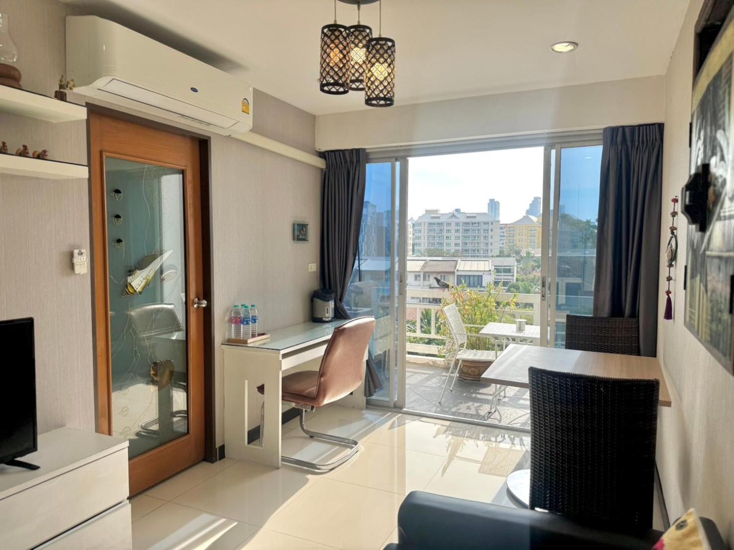 Baan Sabai Rama IV Apartment Bangkok Exterior photo