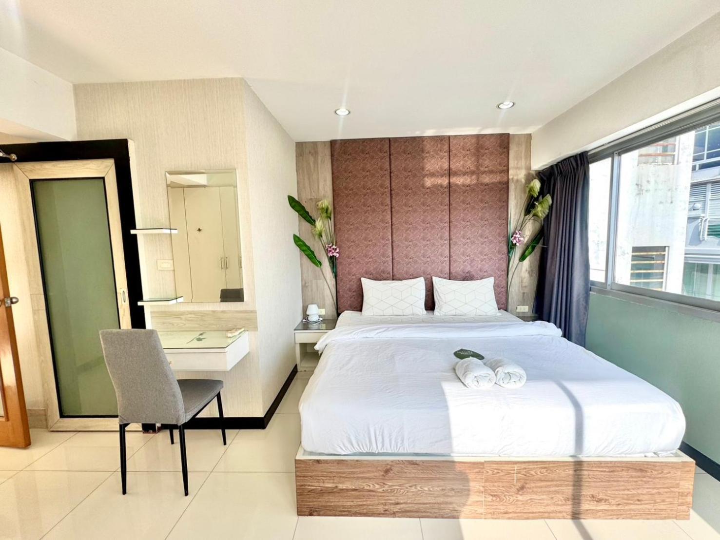Baan Sabai Rama IV Apartment Bangkok Exterior photo